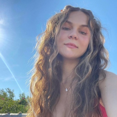 Maya Oakley's elder sister, Sierra Oakley.